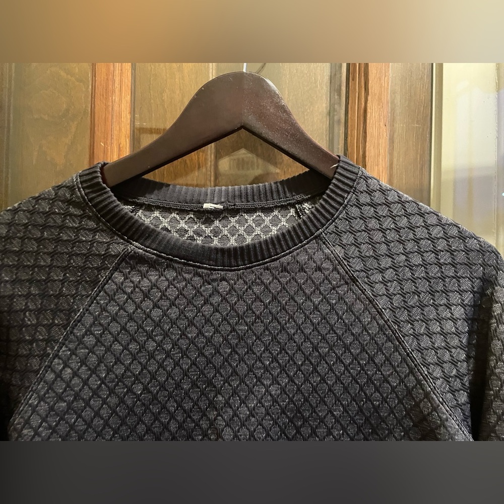 Lululemon Black Long Sleeve Shirt